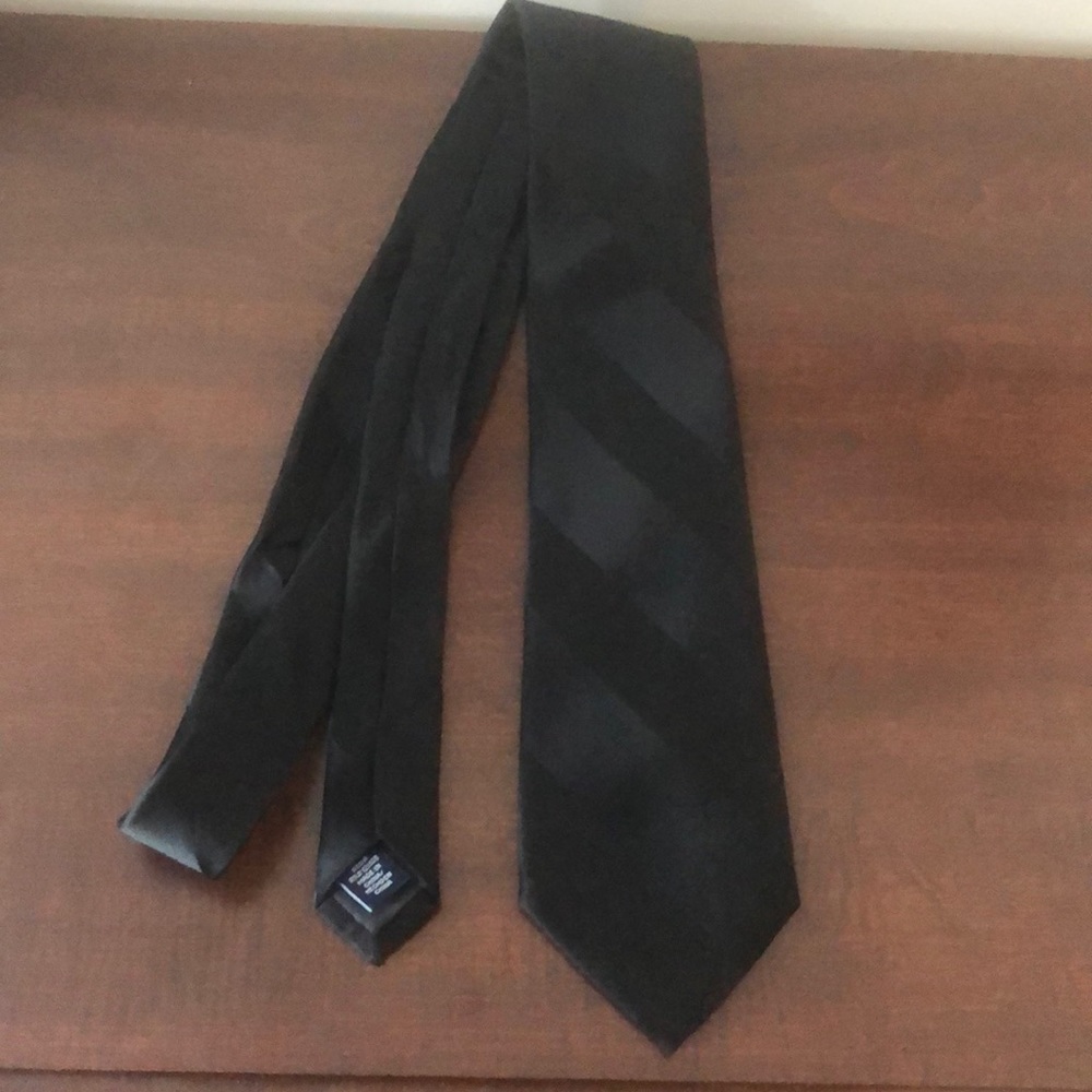 Stafford Performance Black Striped Silk Tie